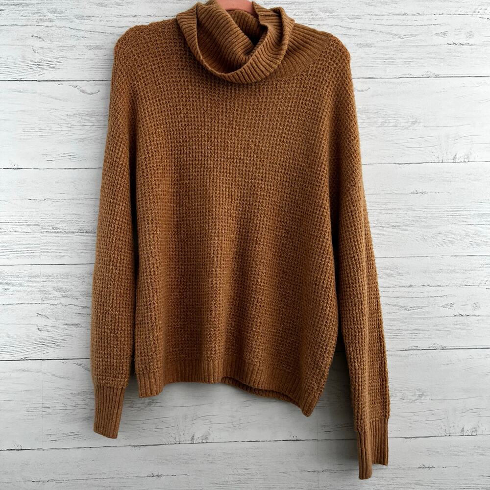 Abound NWT Camel Turtleneck Sweater Size L Capsule Minimal Modern Contemporary